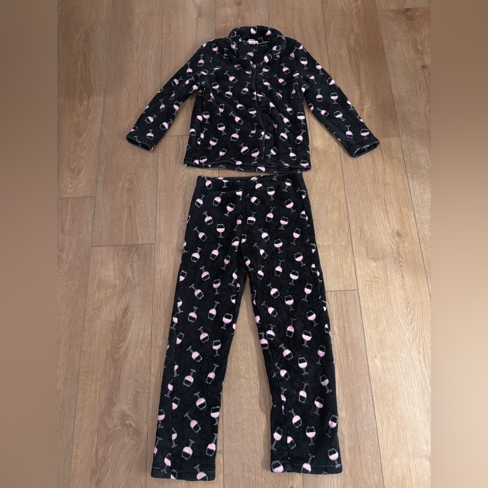 Cozy Black Pajama Set with Wine Glass Print